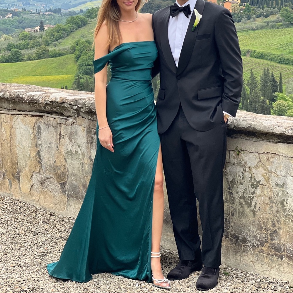 Beautiful Blue/Green gown